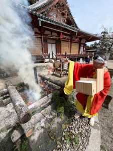 厄抜ける絵馬１